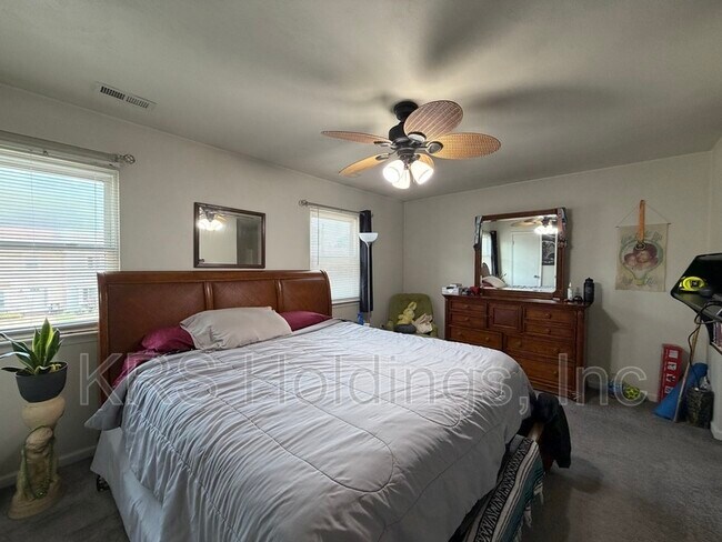 Building Photo - 416 Hill Meadow Dr