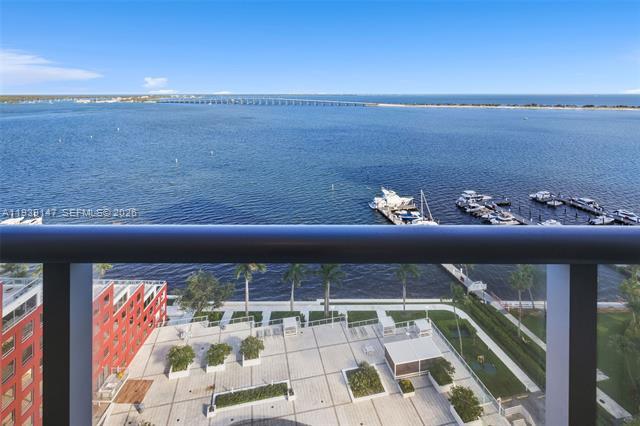 Building Photo - 1541 Brickell Ave