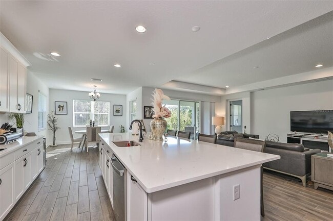 Building Photo - 5410 Trevesta Pl