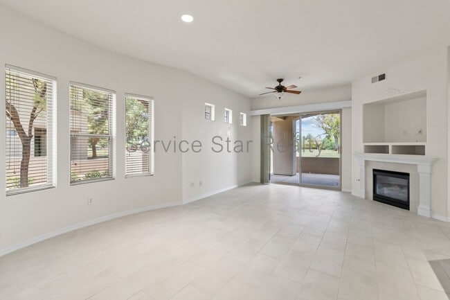 Building Photo - 11000 N 77th Pl