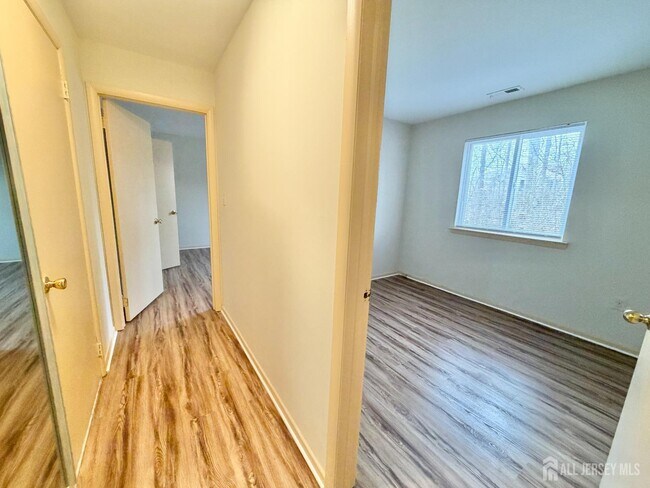 Building Photo - 9208 Tamarron Dr