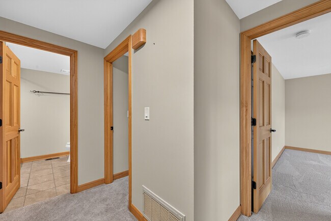 Building Photo - 135 Jeffery Ln