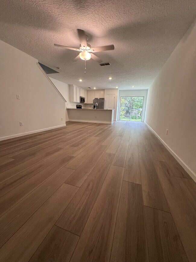 Building Photo - Brand New 3 Bed | 2.5 Bath Townhome – Mode...