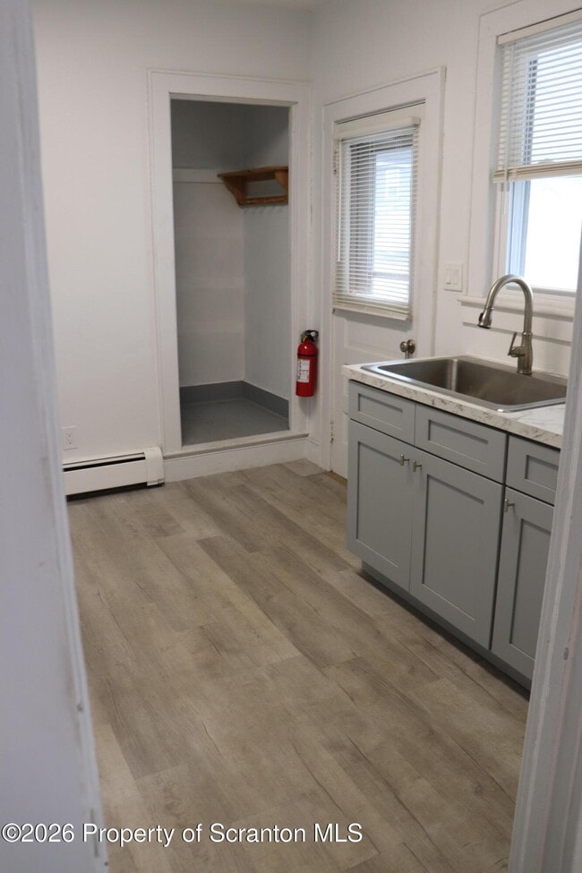 Building Photo - 712 W Lackawanna Ave