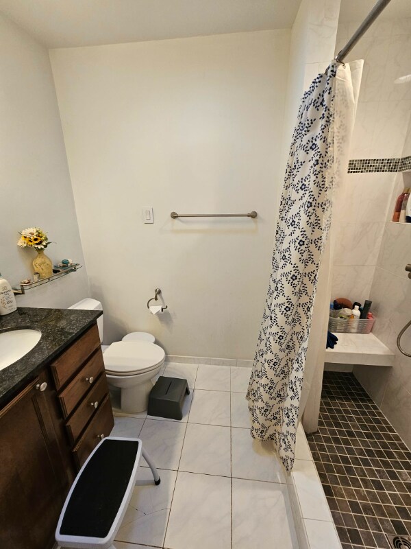 Building Photo - 7421 Grace St