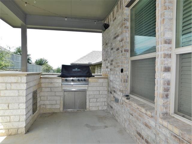 Building Photo - 2309 Shorthorn Dr