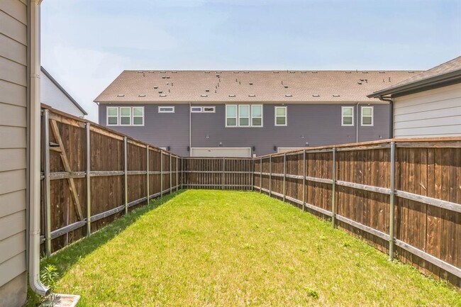 Building Photo - 116 Watkinville Rd