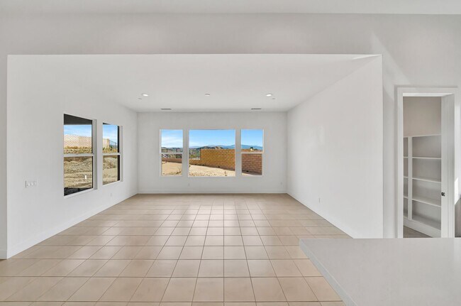 Building Photo - 30000 N Camino los Robles