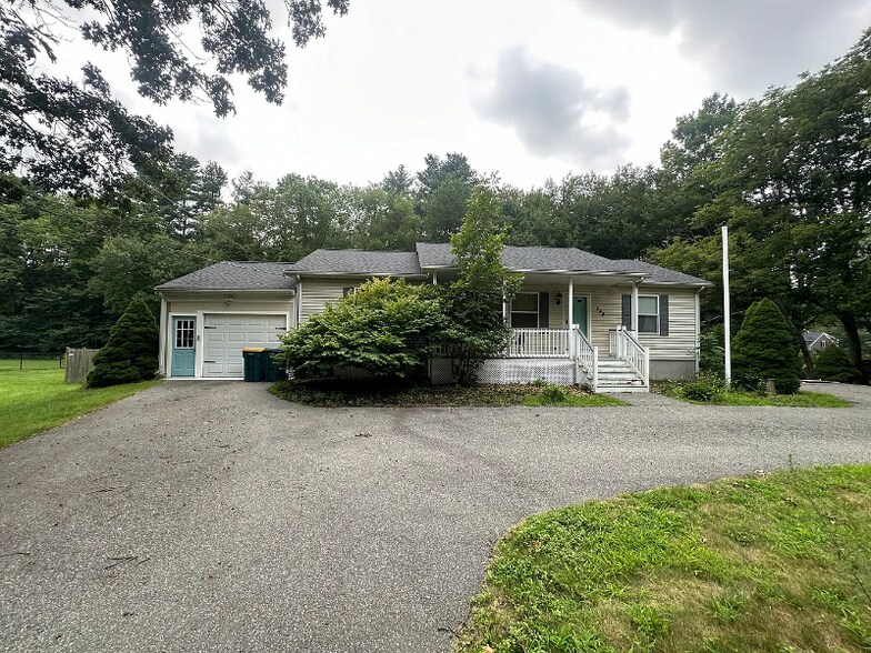 Primary Photo - 548 Linwood St