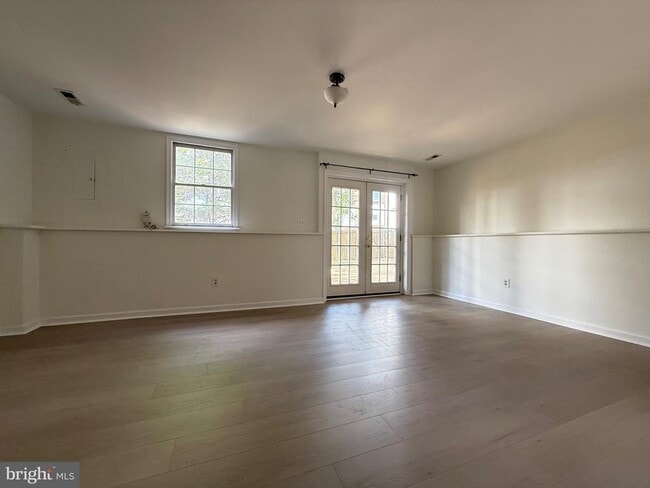 Building Photo - 111 Ben Neuis Pl