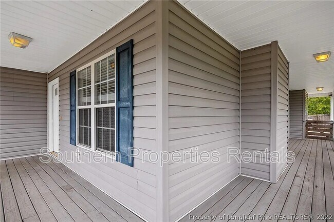 Building Photo - 366 Colonial Hills Dr