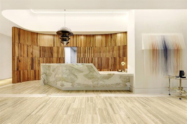 Building Photo - 501 West Ave