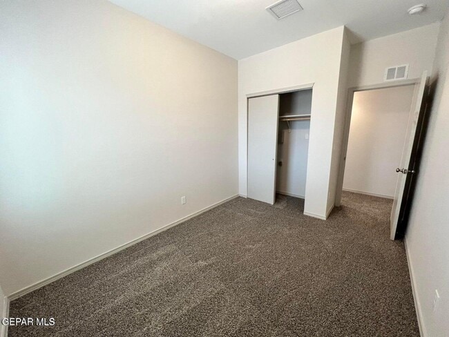 Building Photo - 461 Villa Ysleta