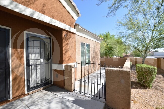 Building Photo - 854 S San Marcos Dr