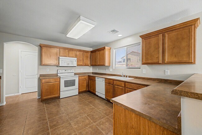 Building Photo - 15451 W Yucatan Dr