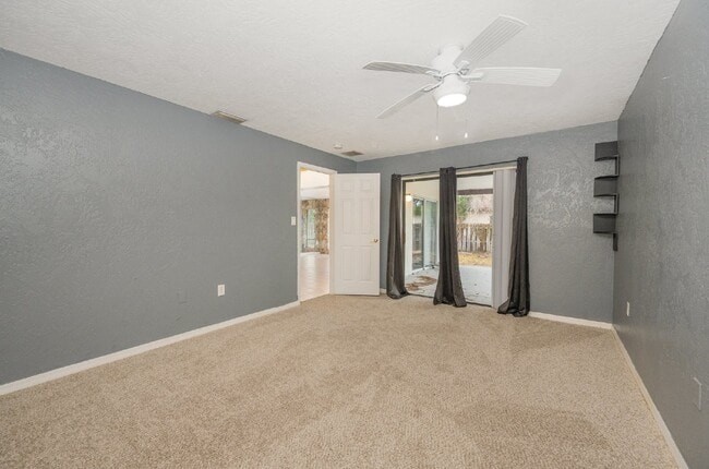 Building Photo - SUNTREE