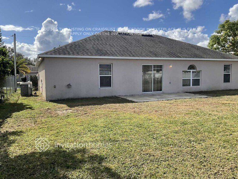 Building Photo - 919 Amboise Ln