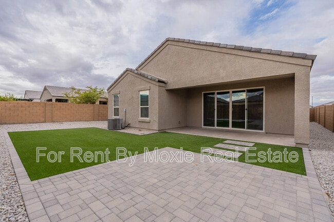 Building Photo - 8499 W Sonoma Way