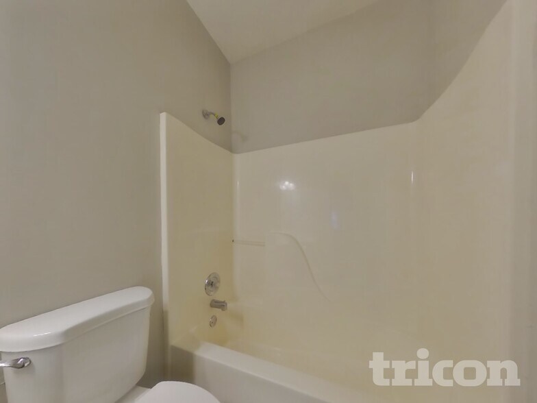 Building Photo - 2030 Township Dr