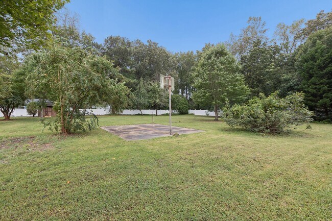 Building Photo - 3605 Weiss Ln