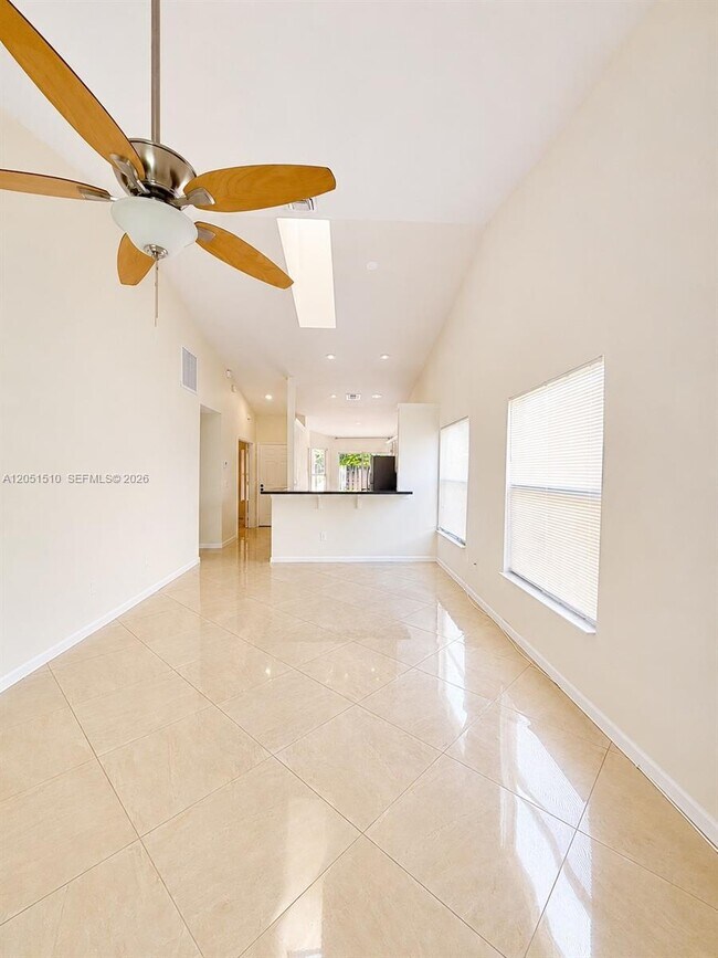 Building Photo - 12686 Westhampton Cir