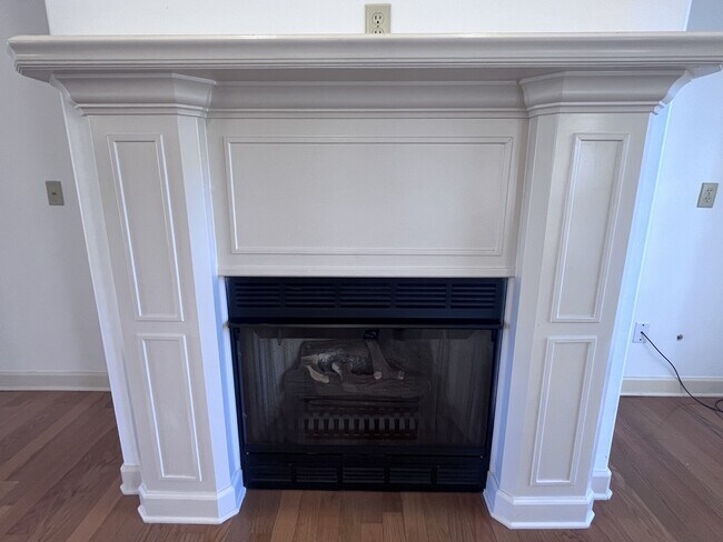Building Photo - 29 Oak Crest Dr