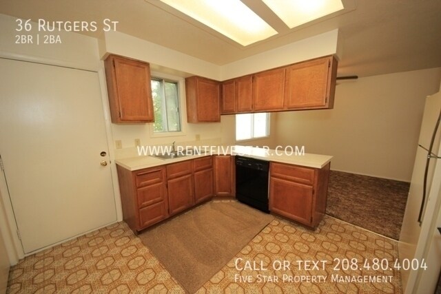 Building Photo - 36 Rutgers St