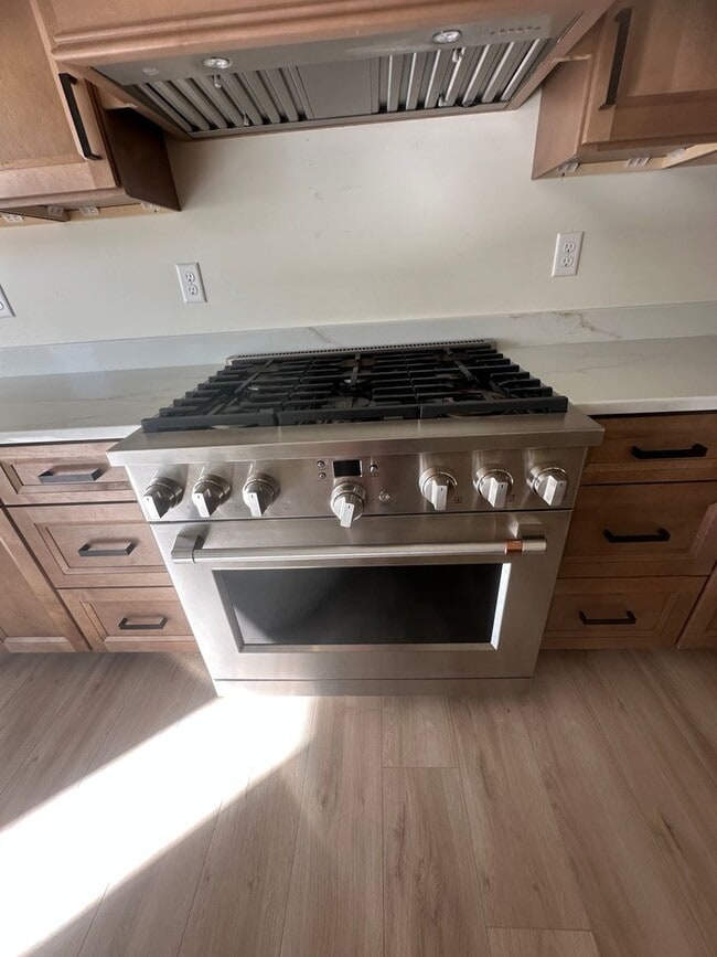 Building Photo - Beautiful New 4 Bedroom Home in Cedar City!