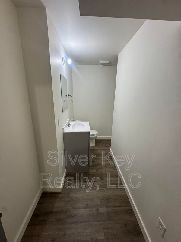 Building Photo - 1603 Hutsell Dr