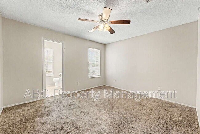 Building Photo - 3033 Mica St