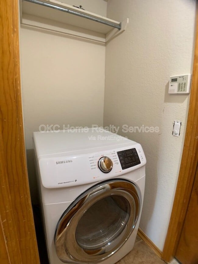 Building Photo - 16313 Everglade Ln