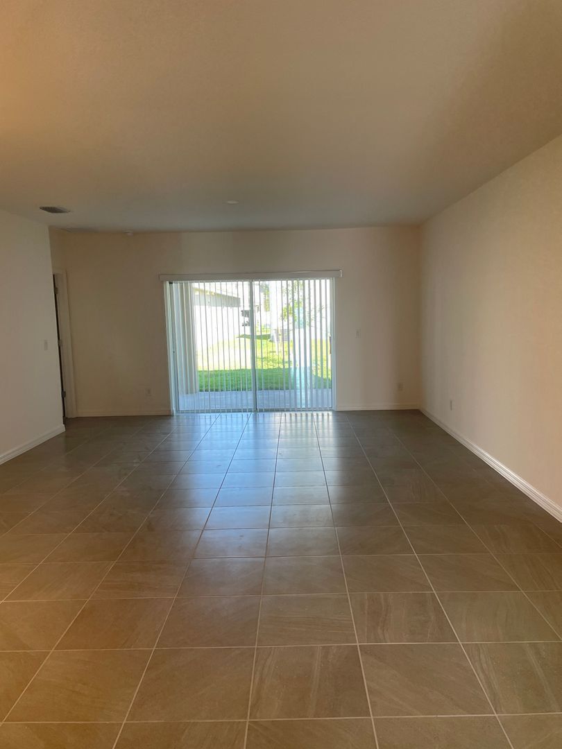 Building Photo - 1120 Myrtle Hammock Ln