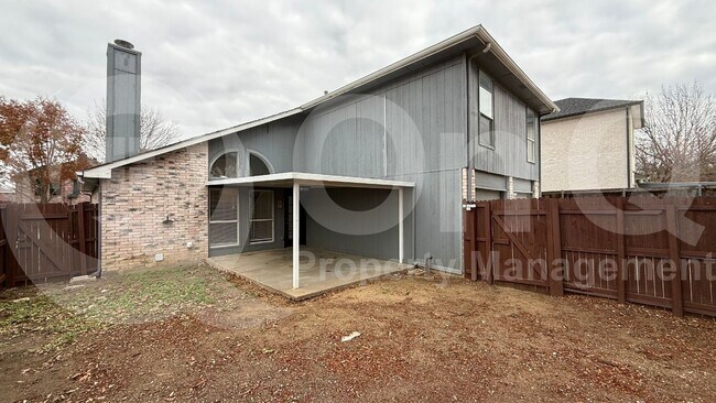 Building Photo - 804 Squire Ct
