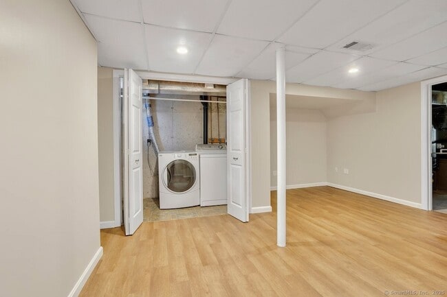 Building Photo - 141 Brighton Cir