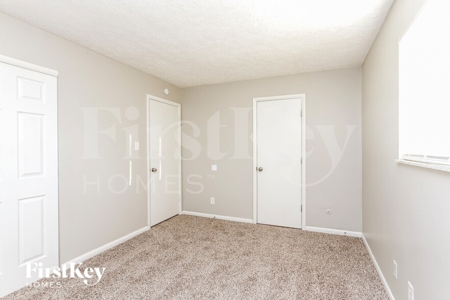 Building Photo - 5355 Gambel Rd