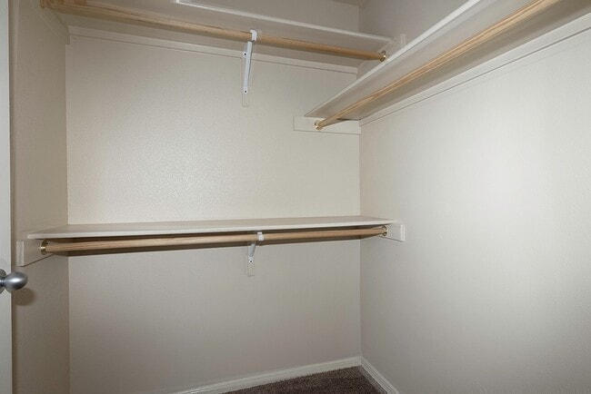 Building Photo - RECENTLY RENOVATED EASTSIDE HOME