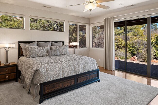 Building Photo - 160 Arroyo Seco Dr
