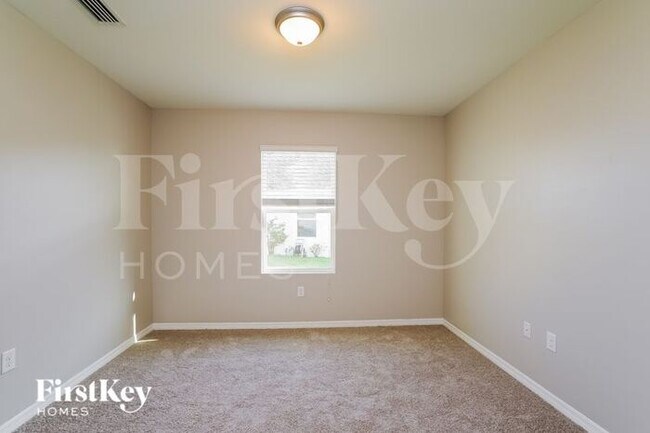 Building Photo - 3452 Acapulco Cir