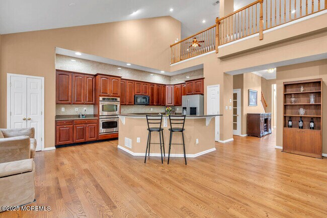 Building Photo - 17 Trumbull Ct
