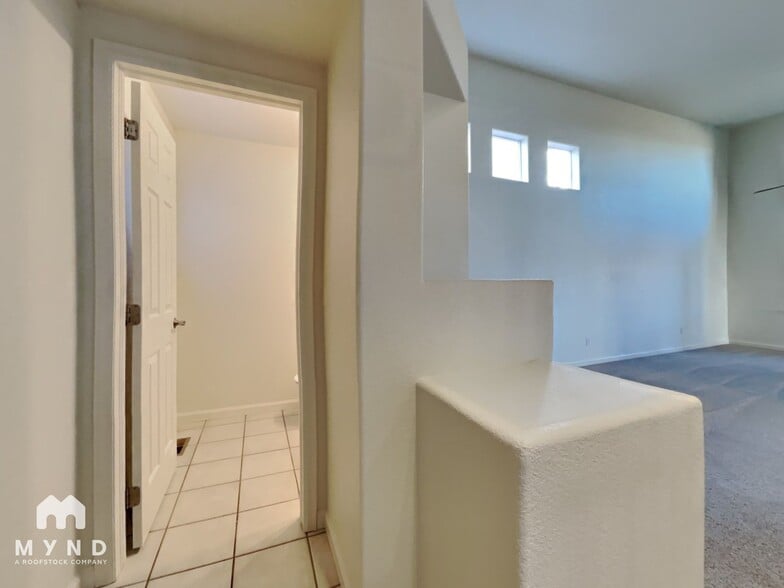 Building Photo - 5965 S Waco St