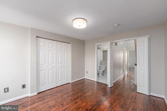 Building Photo - 110 Birckhead St