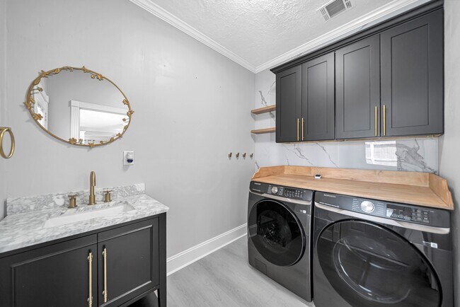 Building Photo - 17706 August Meadows Ln