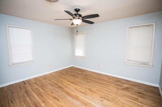 Building Photo - 4213 40th St