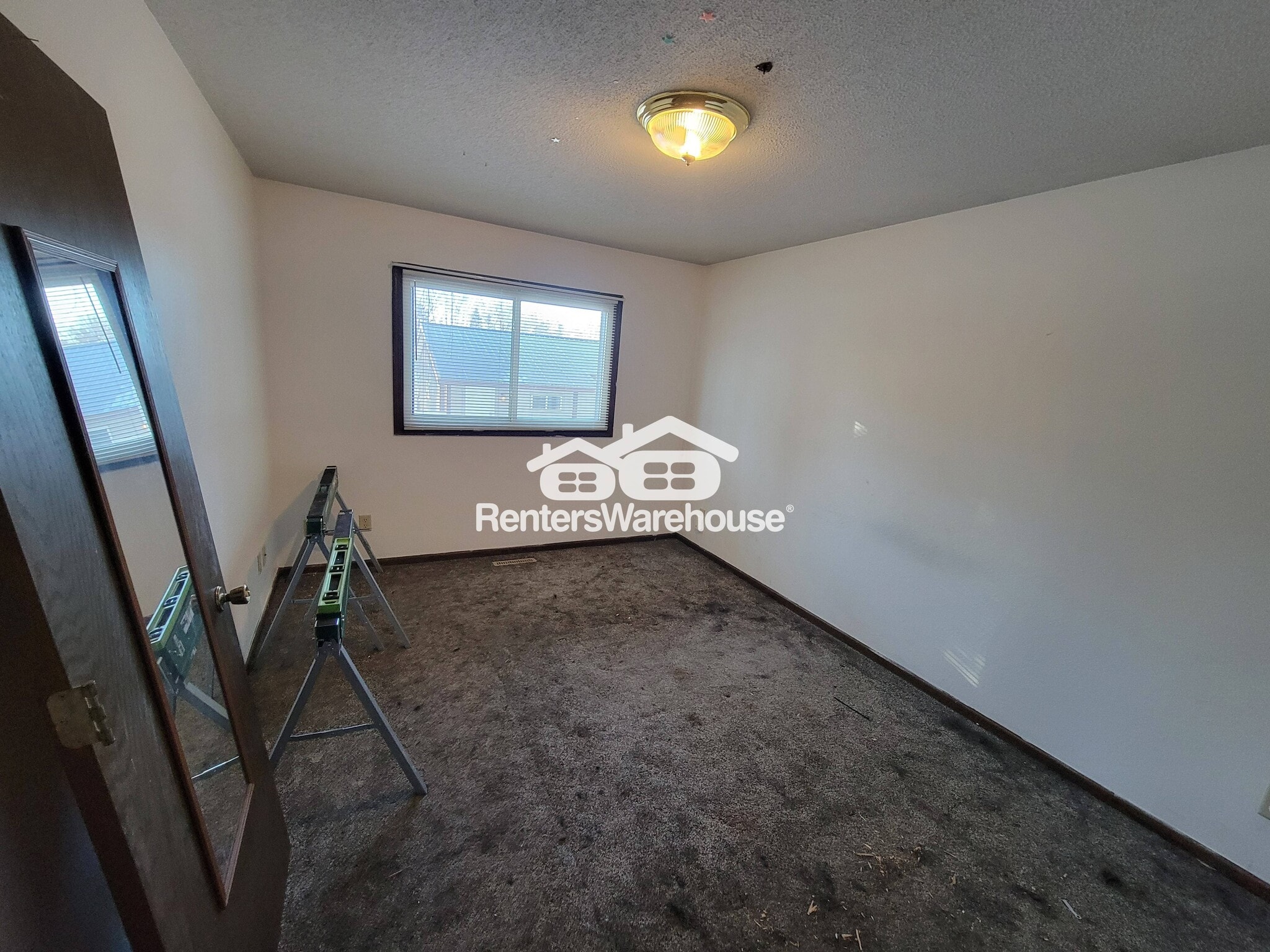 Building Photo - 1465 Cottonwood Rd