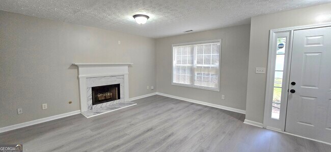 Building Photo - 610 James Ridge Dr