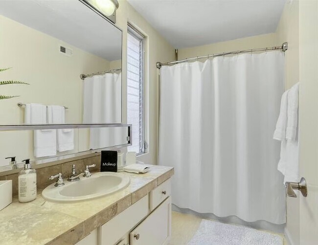 Building Photo - Sunrise Condo