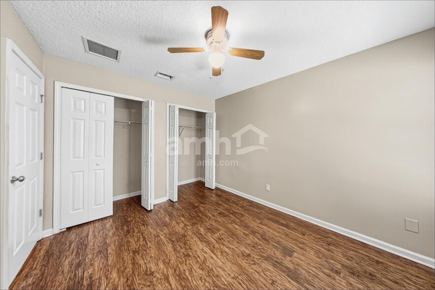Building Photo - 14003 Golden Eagle Dr