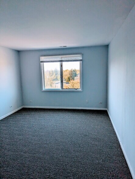 Third bedroom - 5935 Lincoln Ave