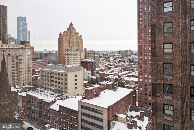 Building Photo - 1701 Locust St