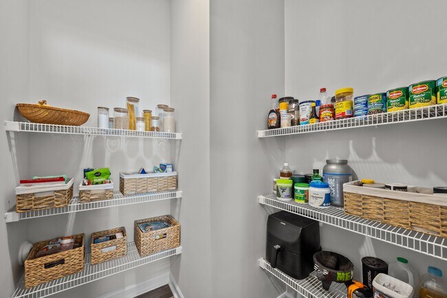 Building Photo - 107 Delray Ct